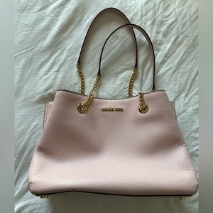 Micheal Kors Pink Purse